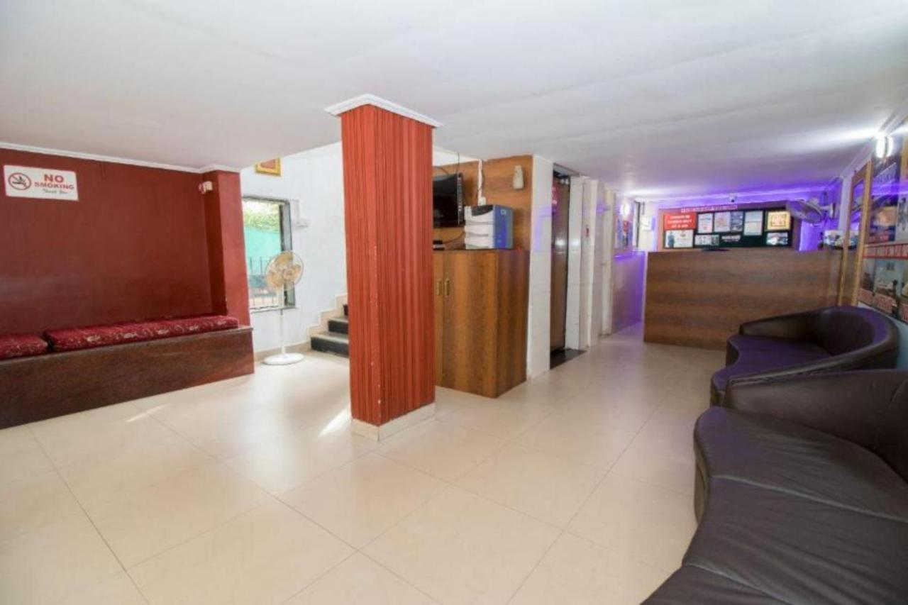 Grg Traveller Hotel Pangim Exterior foto